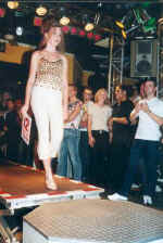 miss-of-2001_038.jpg (23470 Byte)