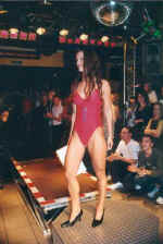 miss-of-2001_067.jpg (21002 Byte)