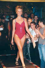 miss-of-2001_068.jpg (19085 Byte)